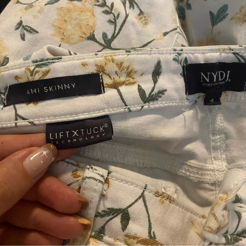 Flower pants - Picture 3 of 6